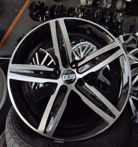 Jogo de rodas esportivas aro 17 4x100