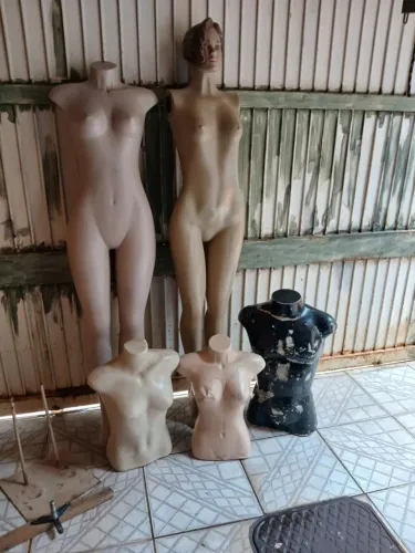 Kit com 5 Manequins 