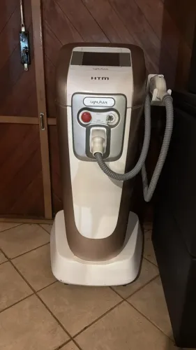 Aparelho Estetica Light Pulse Htm Com Aplicador Filtro Intercambiável Luz Intensa Pulsada