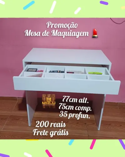 Penteadeira com Gaveta e Design Moderno