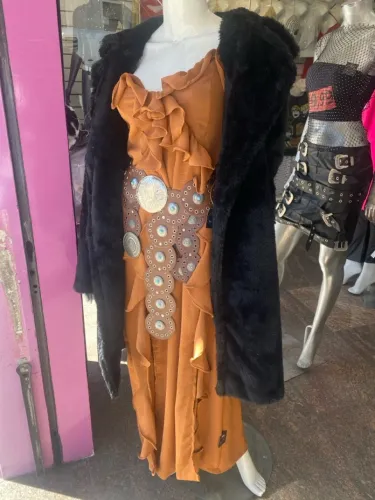 Casaco de pele sobretudo de pele branco, preto, vaquinha e pink ambos pele artificial