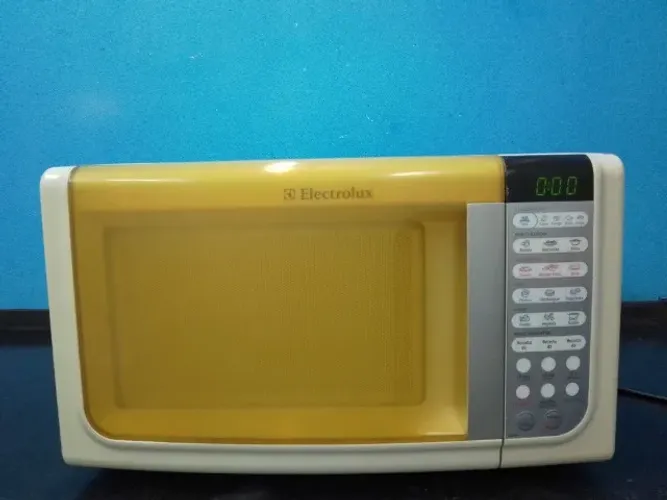FORNO MICROONDAS ELETROLUX 