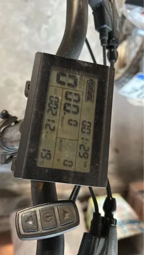 Bicicleta Elétrica com Painel Digital - Oportunidade!