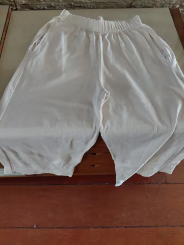 Calça e blusa 