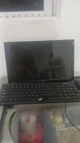 Monitor LCD, mouse e teclado