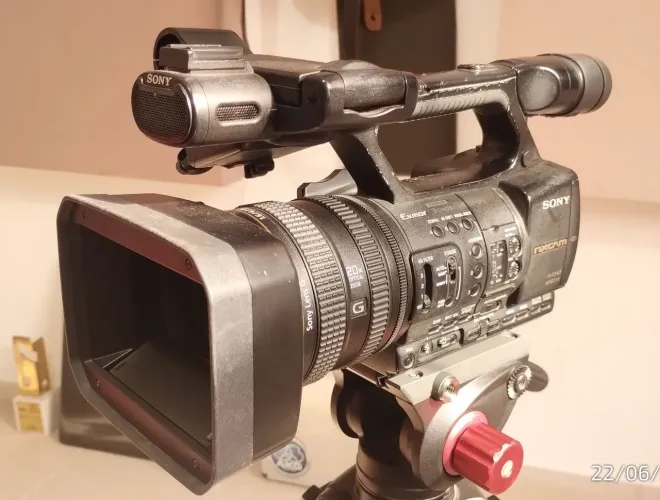 Câmera Sony NX5 