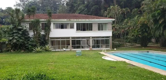 Maravilhosa mansão em Petrópolis