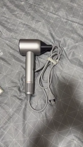 Secador de cabelo com Secagem Rápida e Conjunto Magnético