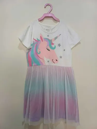 Vestido + balão do unicornio e meia.