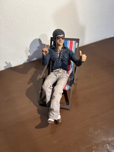 Hot Toys MIS012 Bruce Lee In Casual Wear Version
