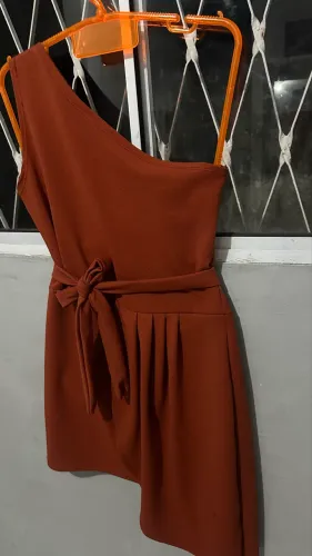 Vestido na cor terra ! Tamanho G