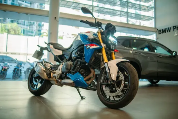 BMW F900 R SPORT PLUS 2024