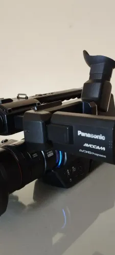 Filmadora Panasonic AVCCAM