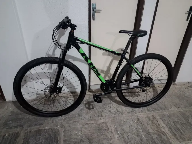 Bicicleta KHS Freio hidráulico k7 8v R$ 1.350.00