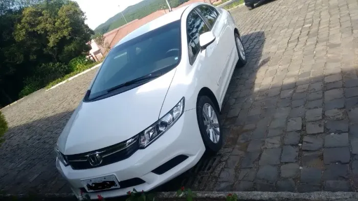 Honda Civic Sedan LXS 1.8/1.8 Flex 16V Aut. 4P 2014