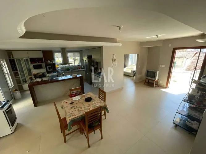 Casa à venda, 5 quartos, 3 suítes, 4 vagas, Santa Lúcia - Belo Horizonte/MG