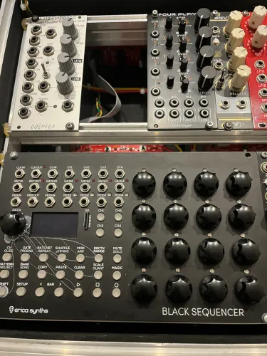 Módulo Eurorack Erica Synths Black Sequencer