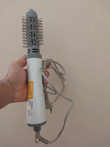 Escova de cabelo rotativa