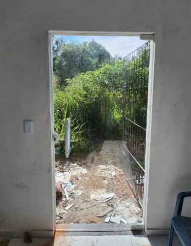 Porta pivotante de vidro temperado - até 10x cartão!