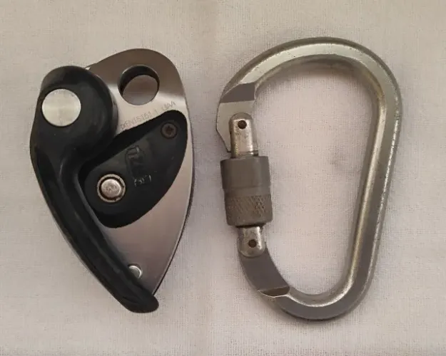 Freio Grigri II Petzl Escalada Mosquetão