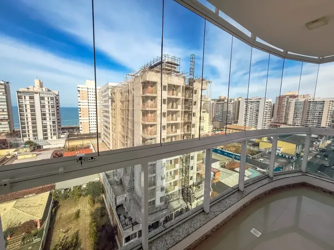 Cobertura duplex mobiliada com vista para o mar!!