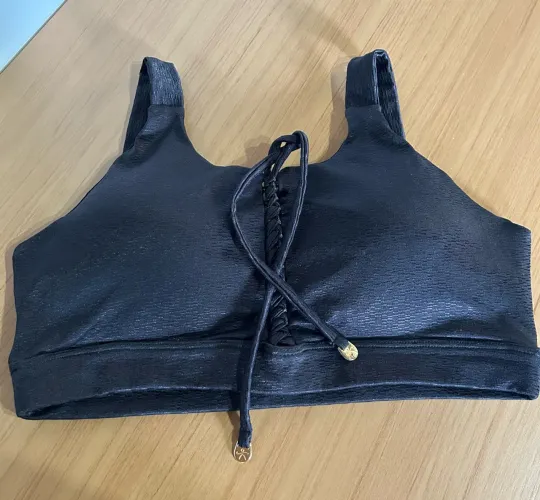 top sarados preto TAM único