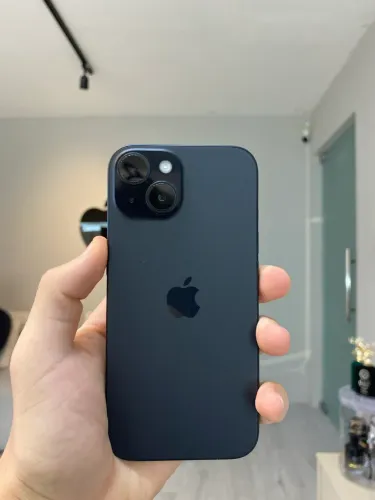 iPhone 15 128GB