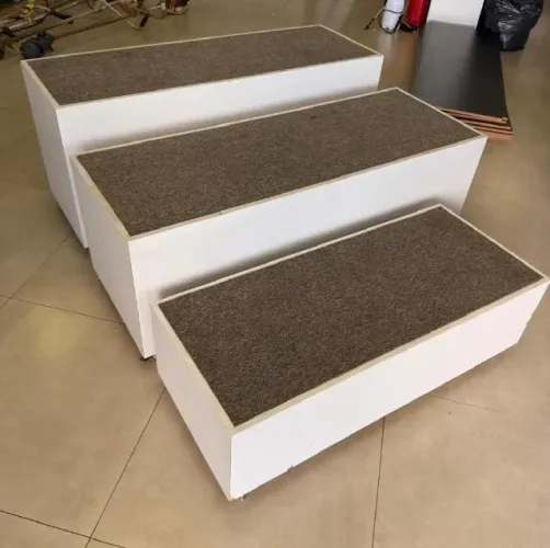 Módulos MDF com Rodízios | Vários Tamanhos | Loja/Exposição