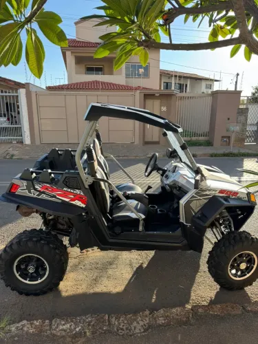 Polaris Rzr 900
