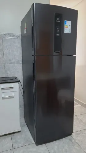 Geladeira Electrolux semi nova  cinza