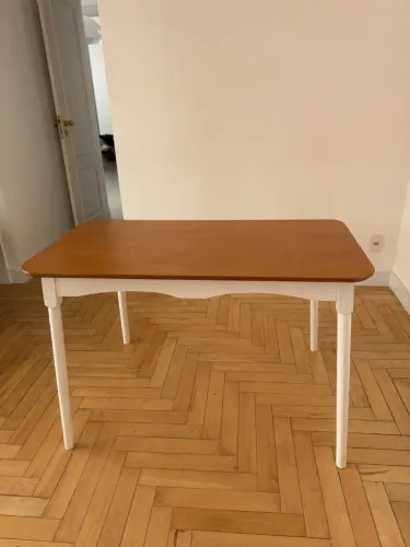 Mesa em madeira