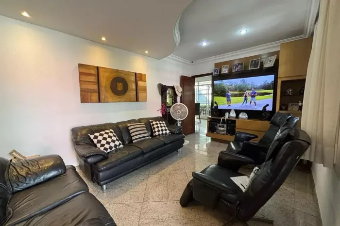 Casa à Venda - São Luíz, 6 Quartos, 458 m2