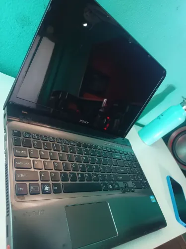Notebook Sony waio com defeito.
