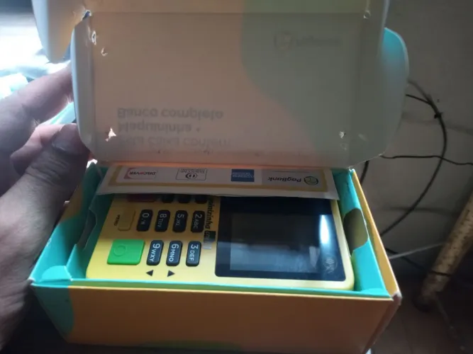 Vendo minizinha chip 2 na caixa