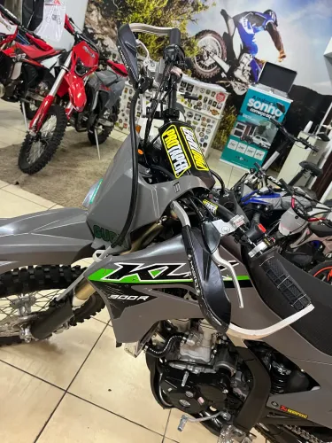 KLX 300 ano 2026