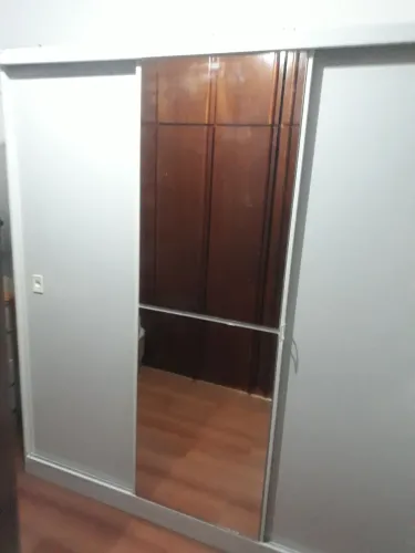 Guarda-Roupa Kappesberg 3 Portas com Espelho - Ótimo Estado