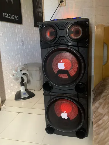 Caixa som torre Philips 2000 RMS semi nova