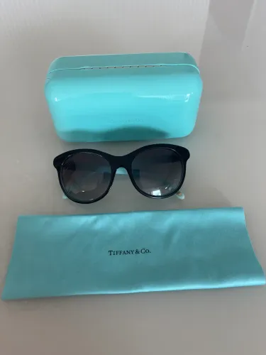 Óculos Tiffany & Co