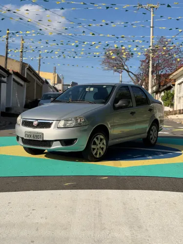 Fiat Siena EL 1.0 MPI Fire Flex 8V 4P 2013