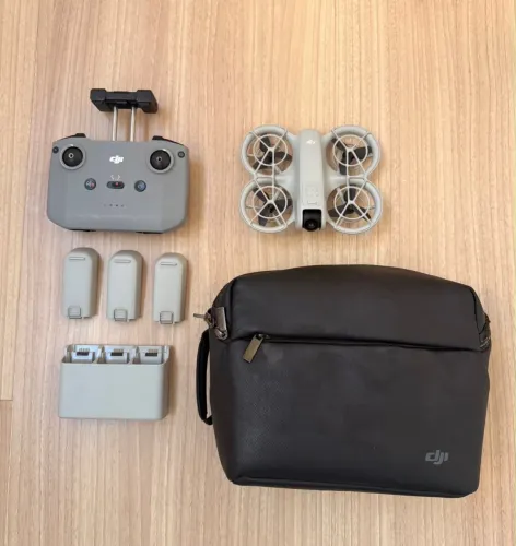 DJI Neo Fly More Combo - Controle RC-N3 + 3 Baterias | Semi Novo