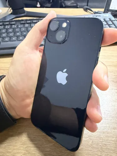 iPhone 13
