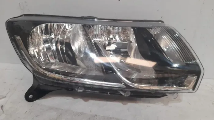 Farol Direito Sandero Logan 2015 a 2021 Friso cromado