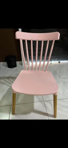 Vende - se 8 cadeiras