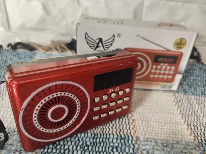Rádio Bluetooth Portátil com USB Cartão de Memória FM Recarregável Alta Qualidade