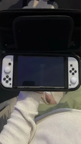Nintendo Switch OLED 64GB - 10 Horas de Uso