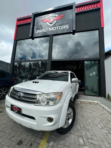 Toyota Hilux SW4 SRV D4-d 4X4 3.0 TDI Dies. AUT 2011