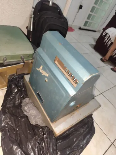Máquina registradora - antiquário 