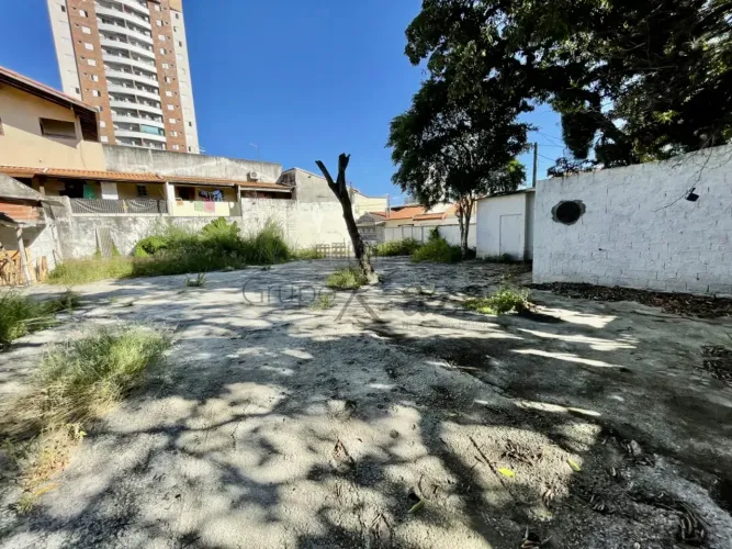 Terreno - Centro - Jacareí - 600m².