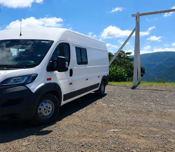 Peugeot Boxer Minibus 2.0 16L Turbo Diesel 2022