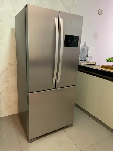 Vendo Geladeira Electrolux Frost Free Inverter 590L AutoSense 3 Portas Cor Inox Nova